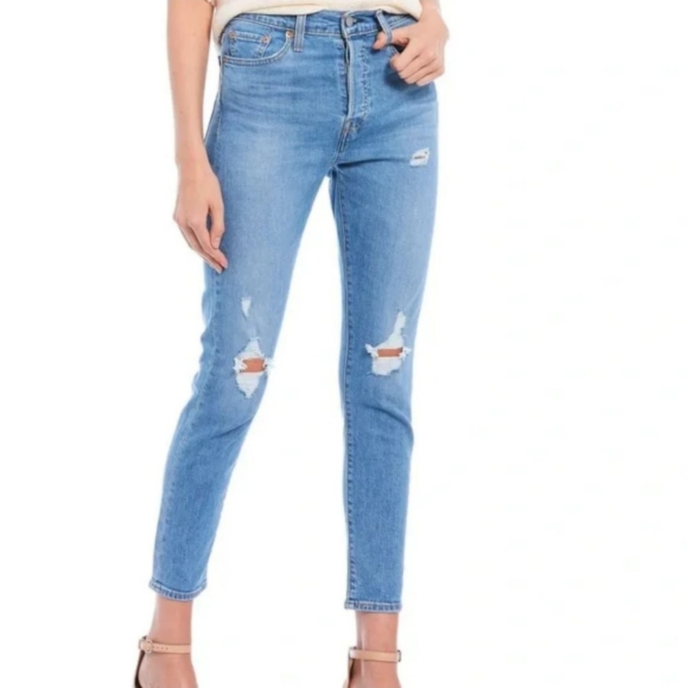 Levi's Wedgie Skinny Button Fly Distressed Blue Jeans Size 25